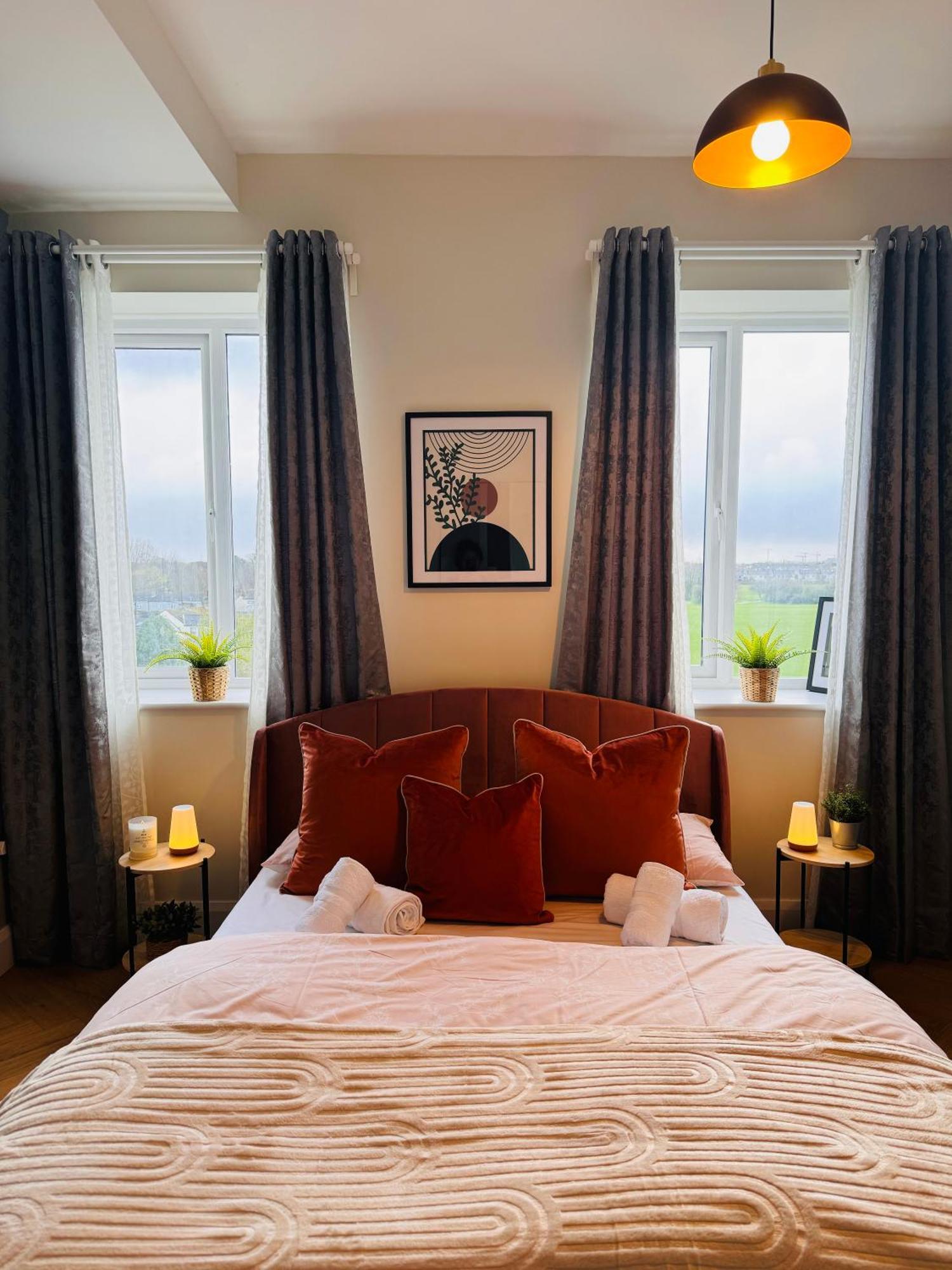 Finnstown Hall- Private Room In Shared Apartment With The Host Dublin Exterior photo